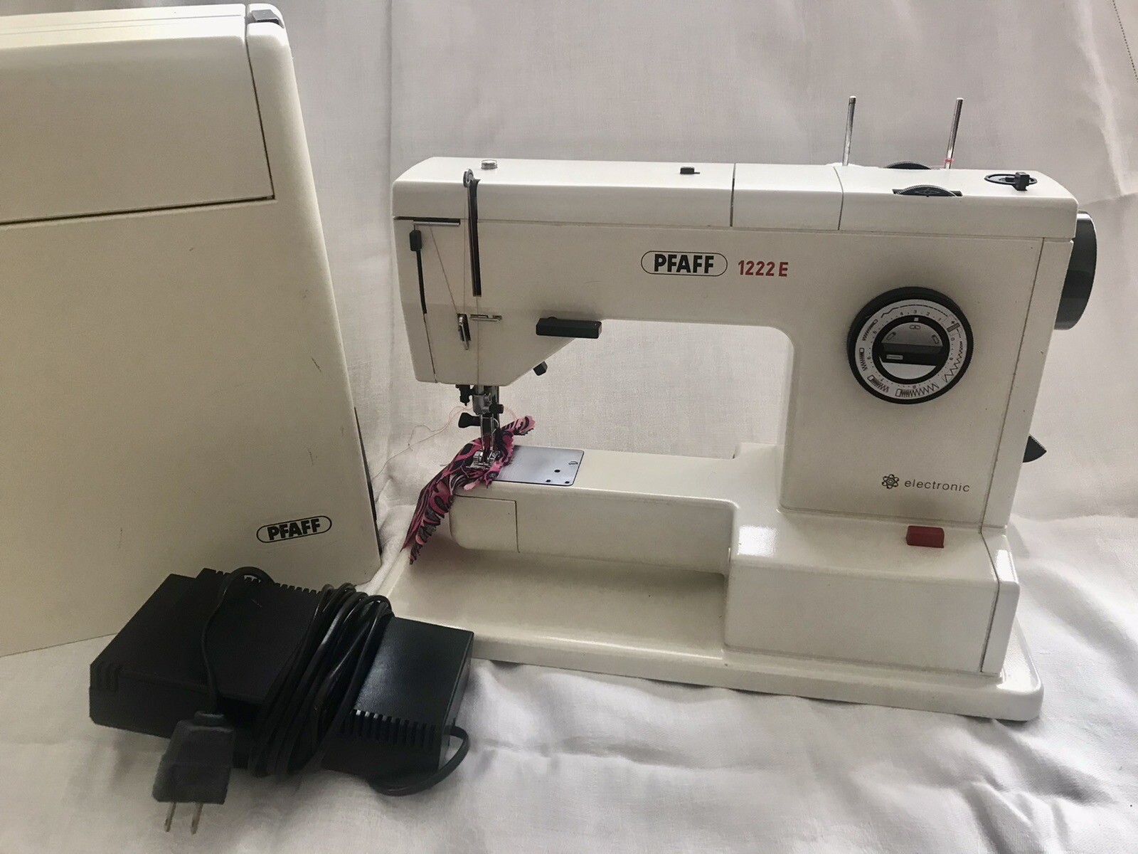 Pfaff 1222e Sewing Machine Works Clean German Made eBay