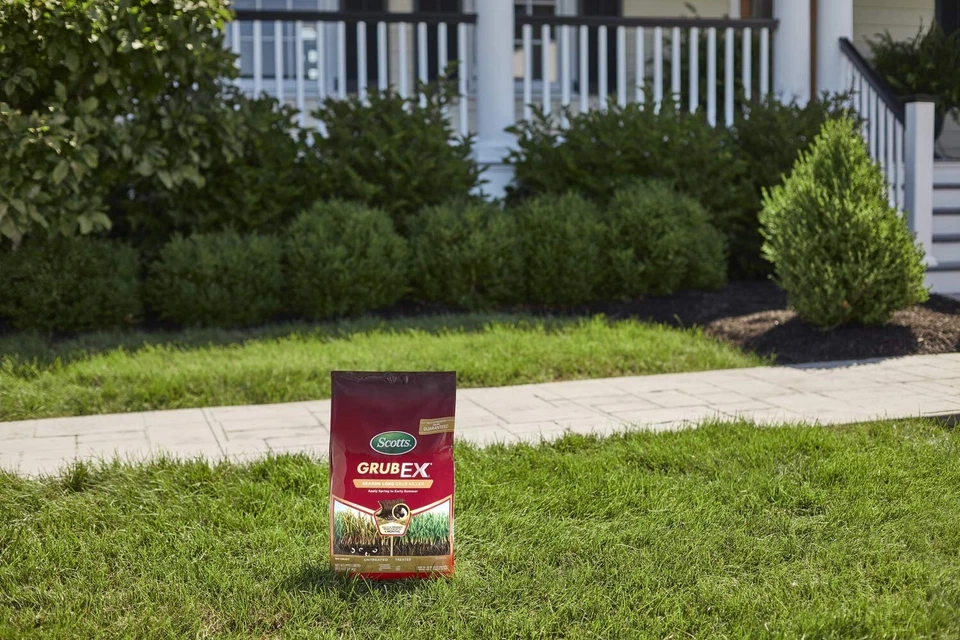 Scotts GrubEx1 Temporada Larga Hasta 4 Meses, Golosinas 10.000 sq. Paquete de 2 pies asesinos Foto 4 de 4