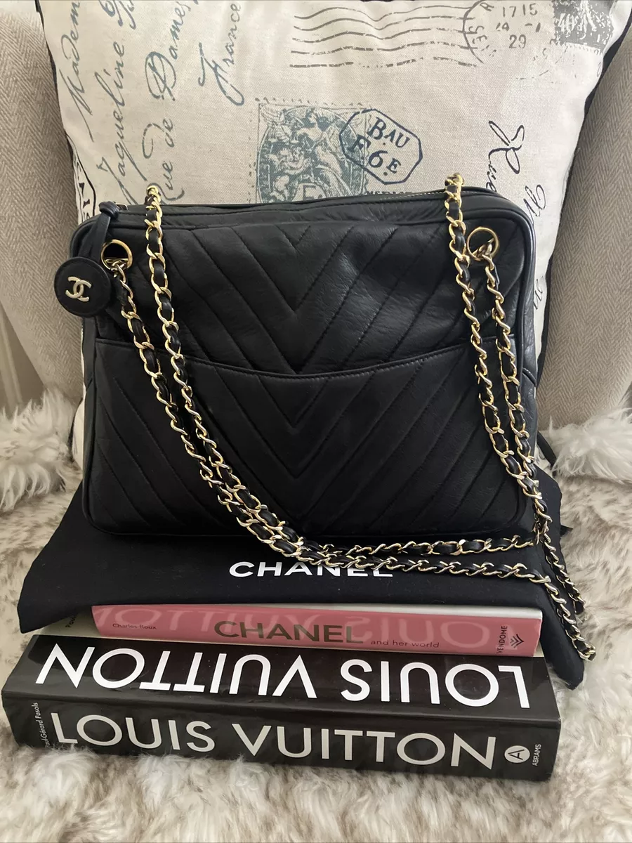 Chanel Black Chevron Quilted Lambskin Leather New Clutch Flap Bag