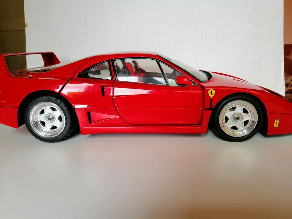 Ferrari F40 Testarossa 1/8 Pocher ORIGINAL DESIGN - Image 4 of 4