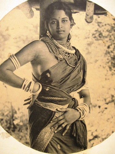 Vintage Bollywood Actress Movie Lobby Card Black & White Photograph Nude Rare - 第 3/9 張圖片