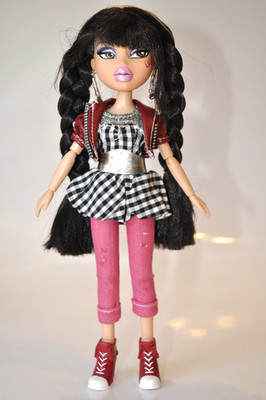 Bratz Rock Jade Modepuppe-phosphoreszierende/leuchtende Elemente-2011-fantastisch-ex. Zustand