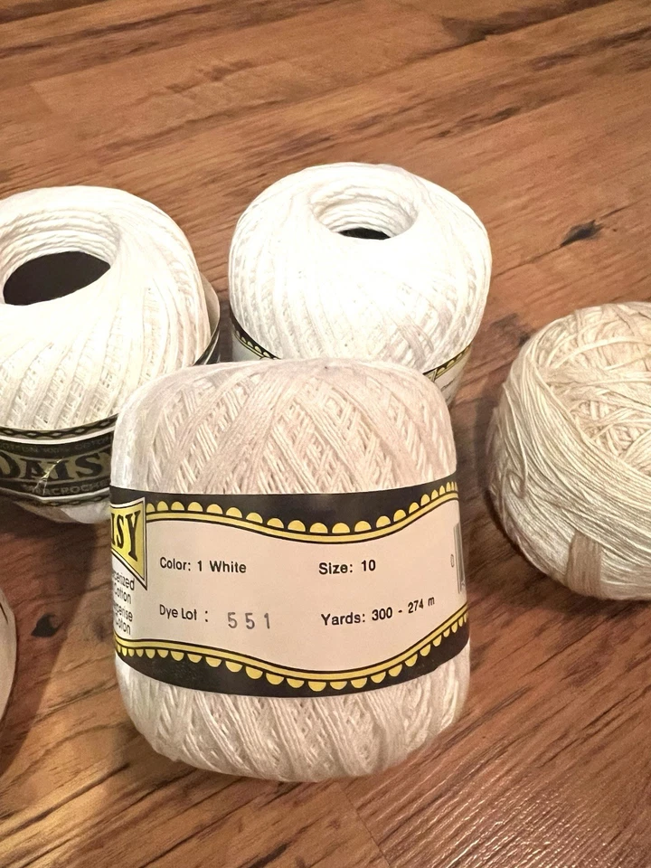 Vtg DAISY Mercerized Crochet Thread 300 Yards Color 1 White Lot of 4+ - Image 3 of 3