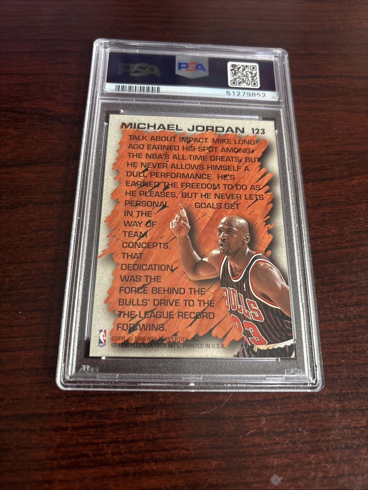 1996 Fleer Hardwood Leaders Michael Jordan PSA 9 Bulls #123 view 2