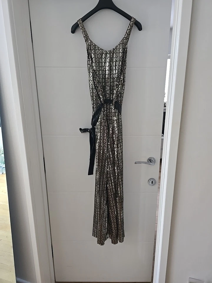 Metallic  Sleeveless Low Back Wide Leg Party Jump Suit Designer RRP £150 NWT - Image 4 of 4