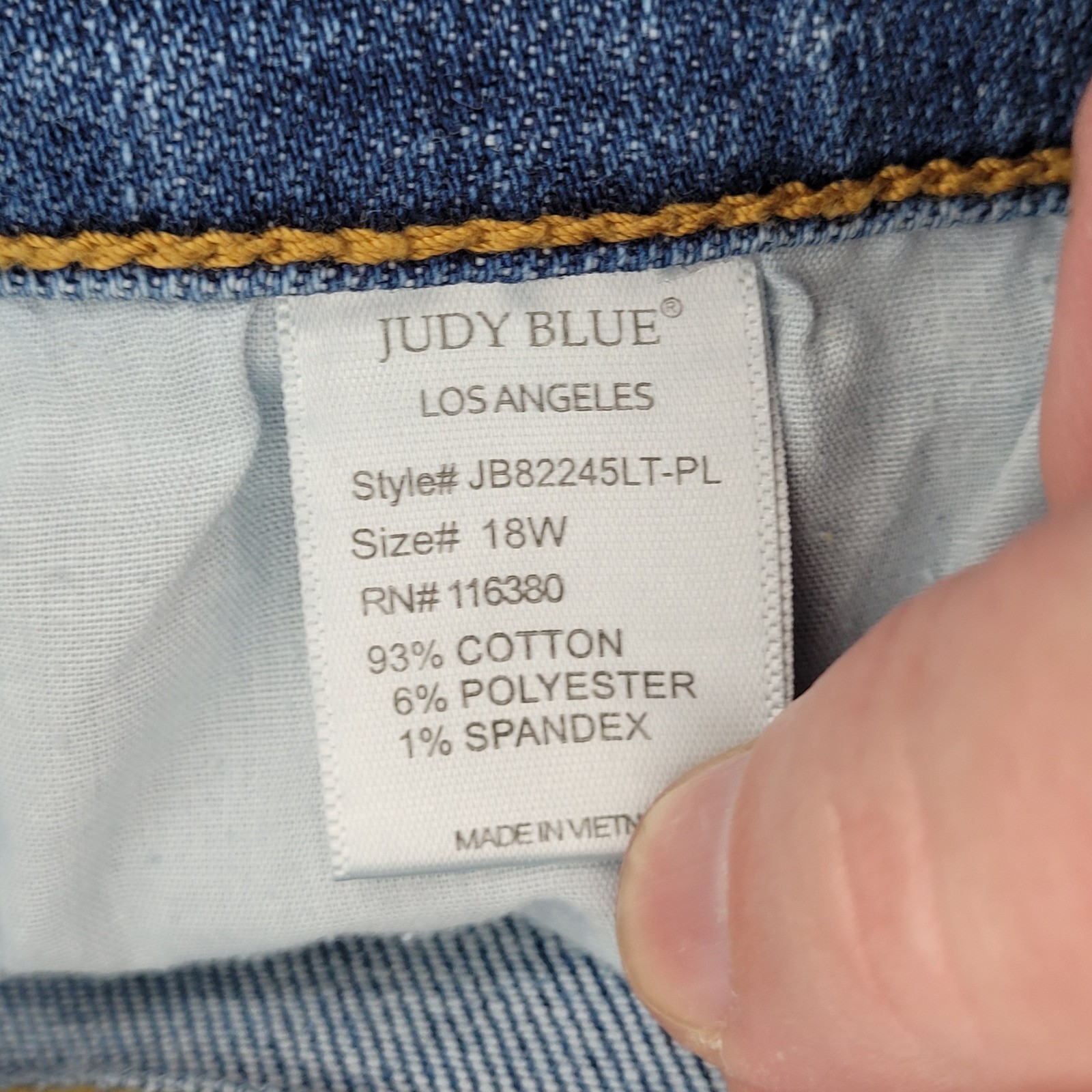 Judy Blue Boyfriend Fit Size 18W Jeans Distressed Light Wash Paint Splatter