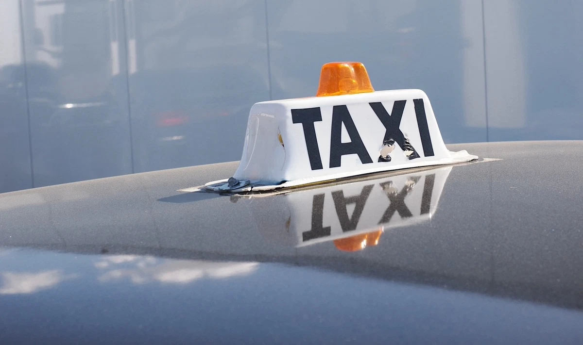taxi sign