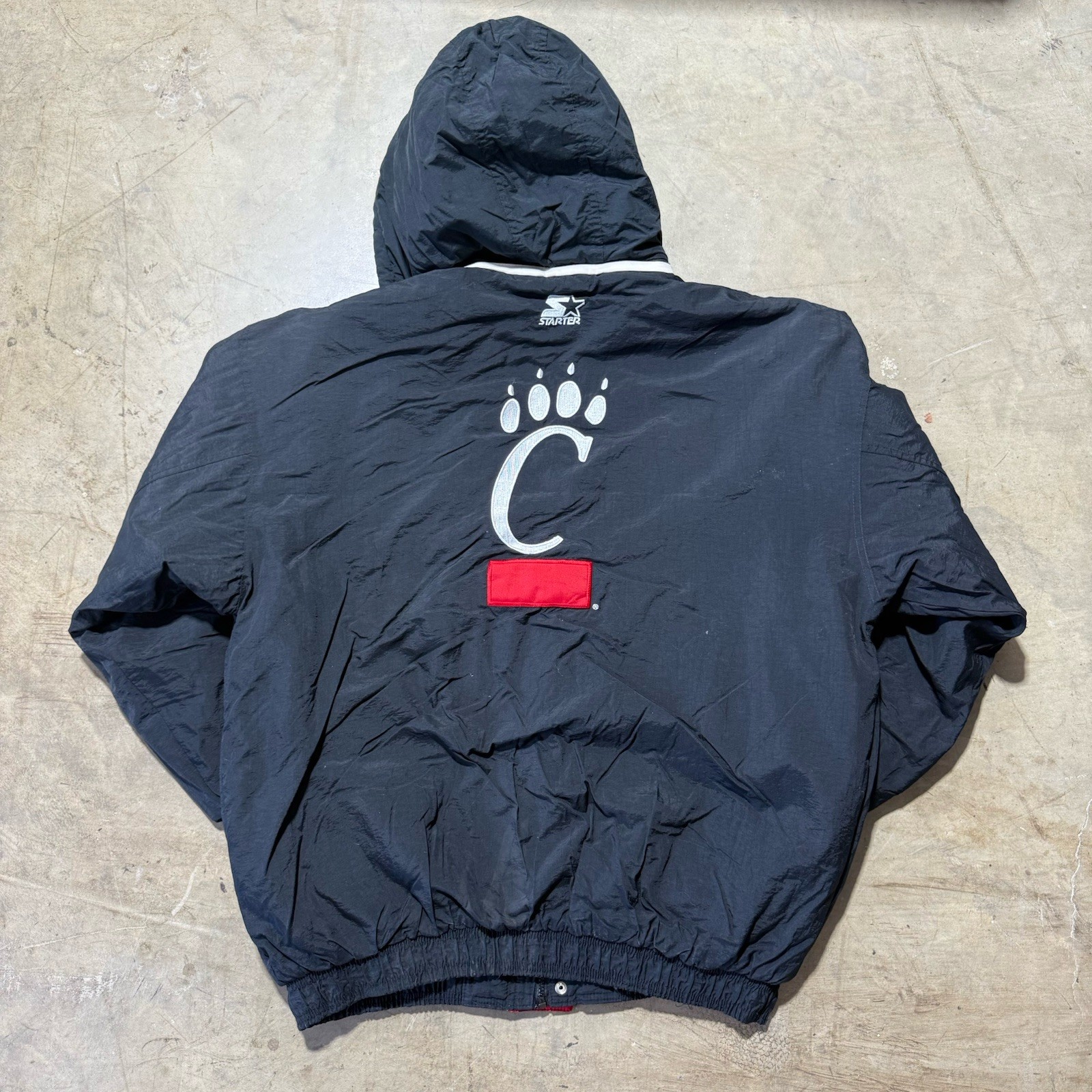 Vintage 90s Cincinnati Bearcats NCAA Football Starter Jacket Full Zip XL