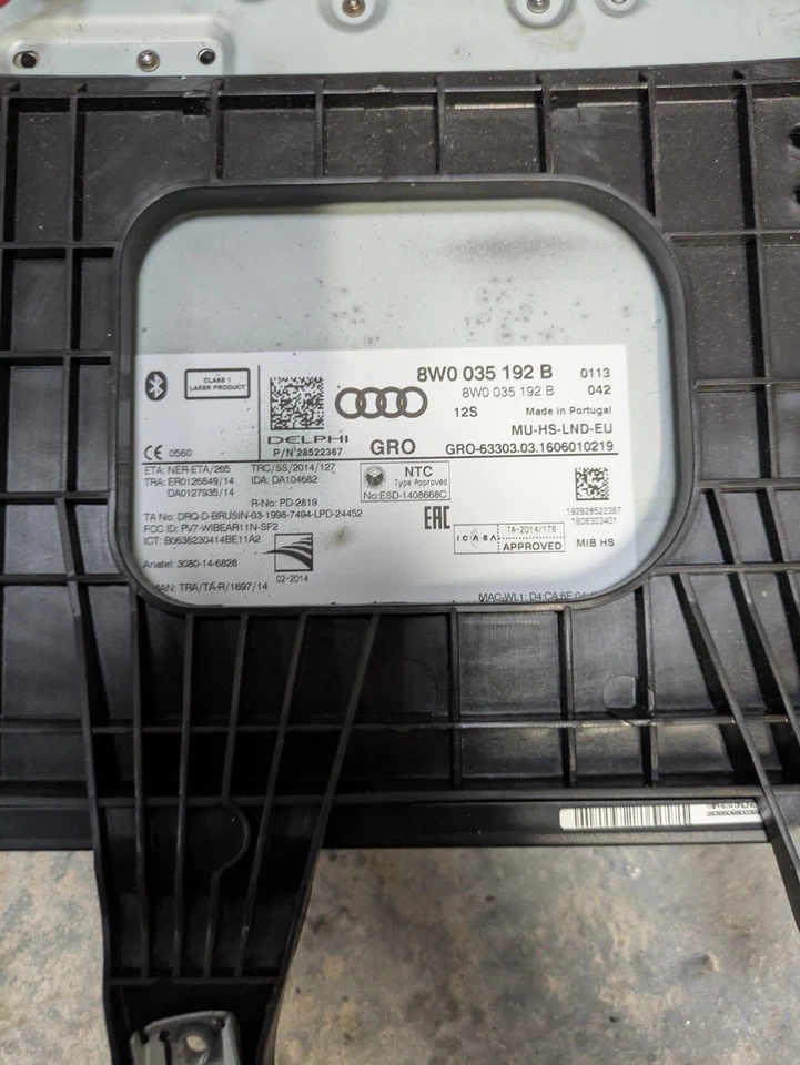 8W0035192B audi a4 b9 head unit multimedia mib glovebox radio sat nav 2015 to 25 - Image 3 of 4