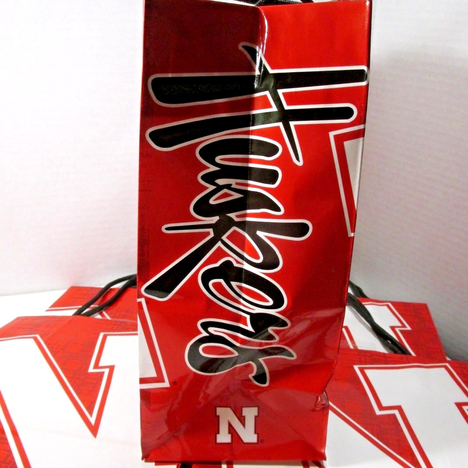 Hallmark Gift Bags Nebraska Cornhuskers Huskers College Team Sports Lot