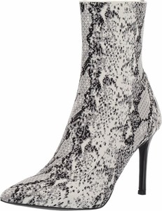 claire bootie steve madden
