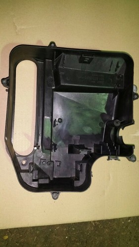 Audi A4 B5 Gehäuse Motorsteuergerät Sicherungskasten 8D1907355B