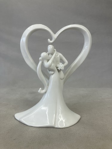 Weddingstar Stylish Embrace porcelain figurine cake topper