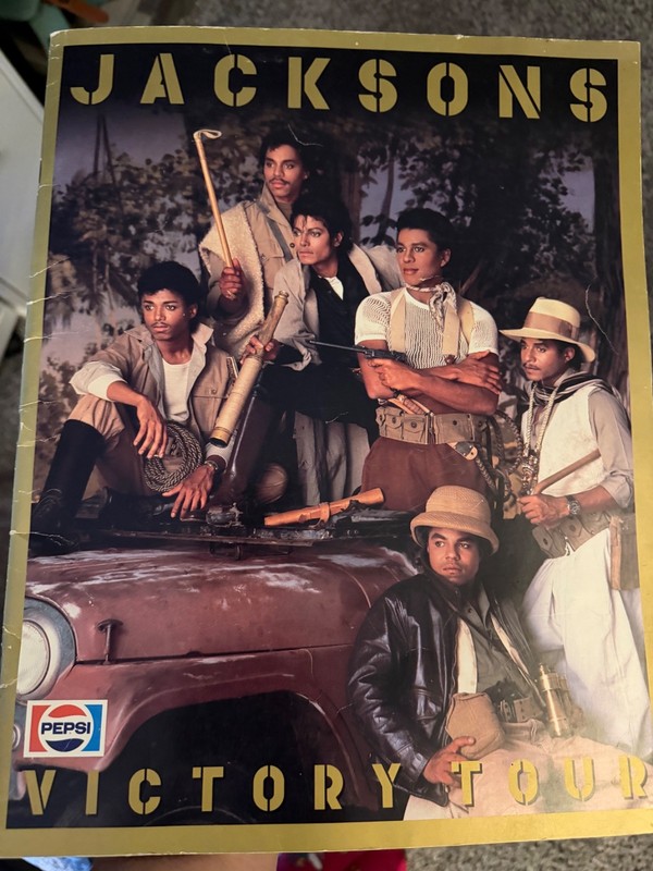Jacksons Victory Tour 1984 Collectable Magazine
