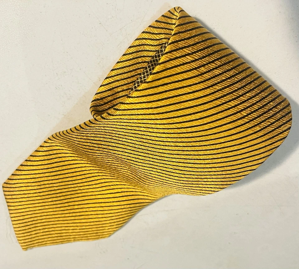 Vitaliano Pancaldi 100% 真丝领带金色和海军蓝条纹意大利制造 - 60 英寸 x 3.75 英寸 — 第 4/4 张图片