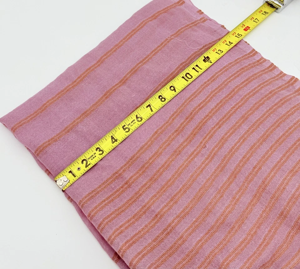 Brioni Pink and Gold Cotton/Cashmere Scarf - Excellent Condition! - Image 4 of 4
