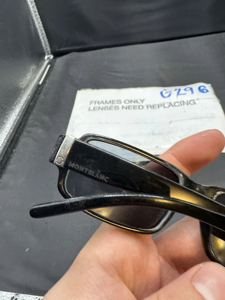 ÓCULOS DE SOL MONT BLANC MB 211 B5 - Imagem 3 de 4