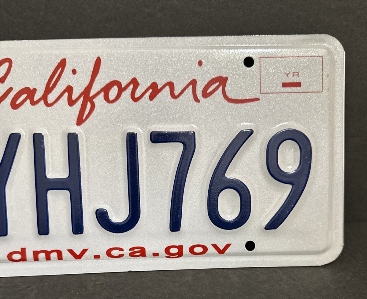 最終値下げ MADE IN CALIFORNIA ポリッシュ 19号 California Lipstick 💄License Plate - 8YHJ769 | eBay