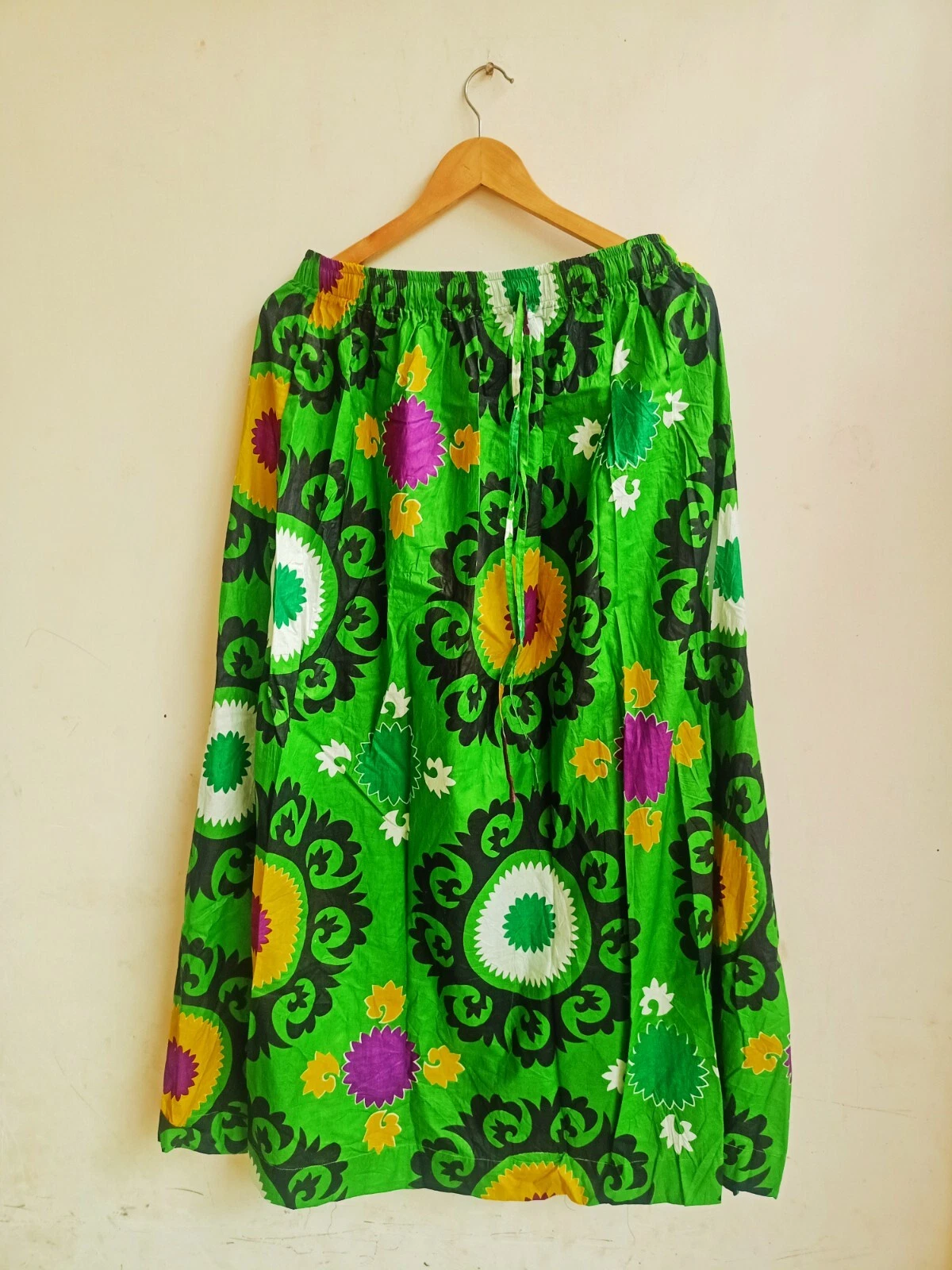 Indian Green Suzani Skirt Cotton Skirt Long Skirt, Free Size Beachwear Skirt AU