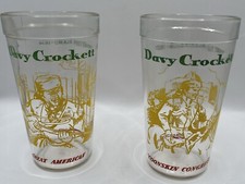 Lot Of 2 Different Vintage Davy Crockett 5.5 Tall Drinking Glasses/Tumblers