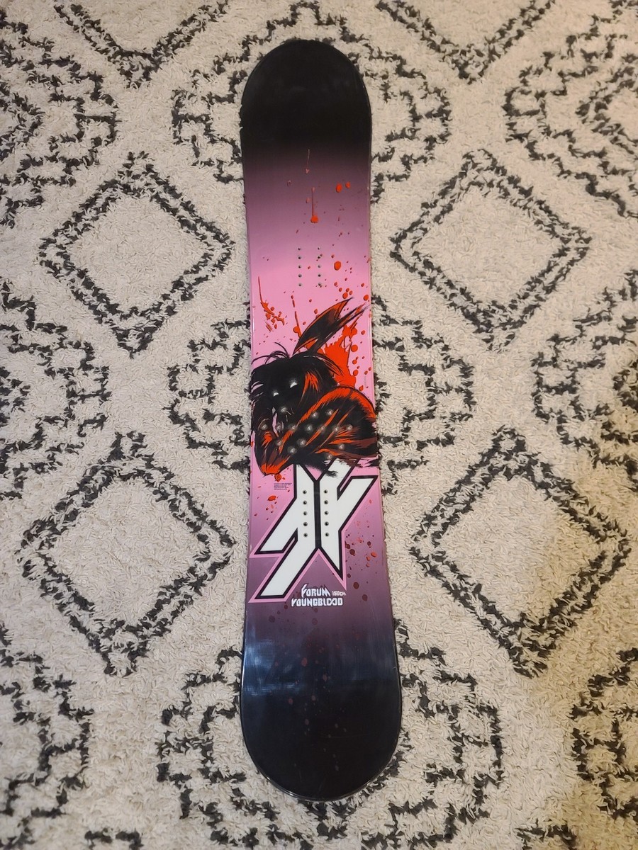FORUM YOUNGBLOOD スノーボード板 157cm FORUM YOUNGBLOOD スノーボード板 157cm