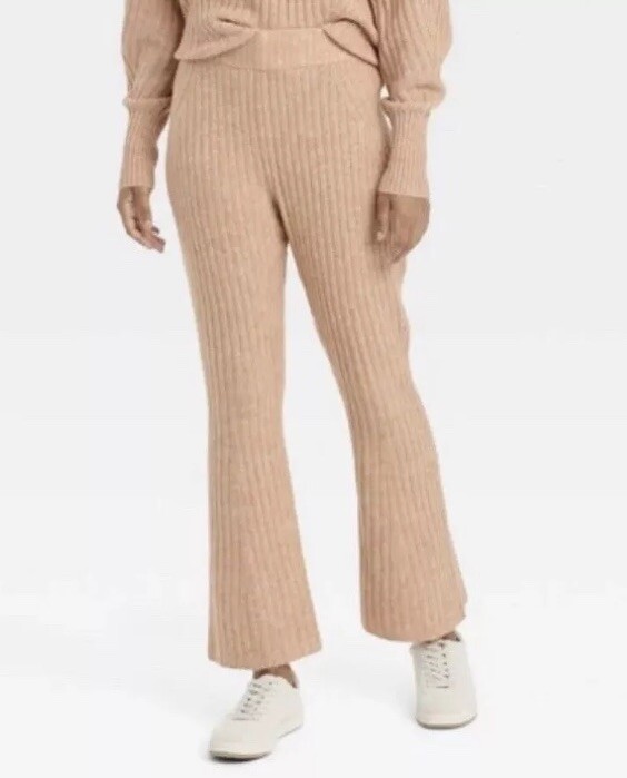 A New Day Size Medium Flare Leg Ankle Pants Lounge  Sweatpants Cozy Soft