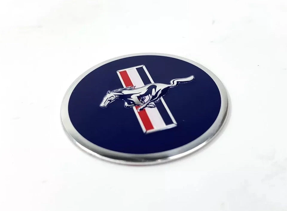 Calcomanía azul Ford Mustang Tri-Bar Pony volante bocina botón insertar - 1 3/8" Foto 3 de 4