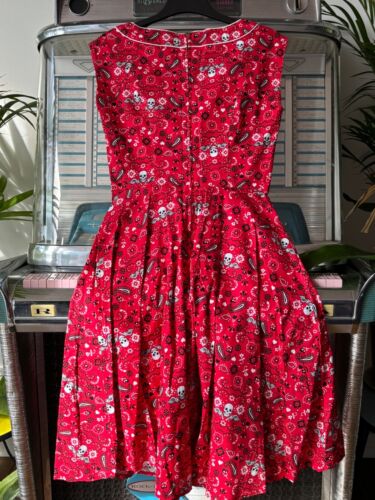 Vestido Hell Bunny Colorado Bandana Calavera y Cachemira Rockabilly Retro Vintage S-10 - Imagen 5 de 7