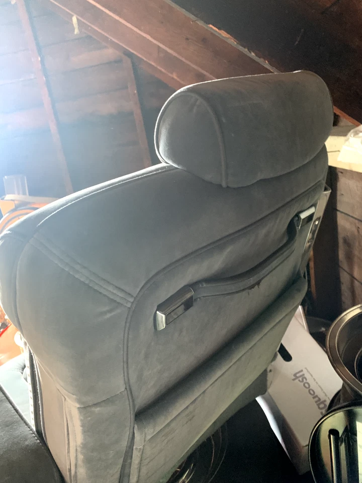 Oldsmobile Regency Brougham Delta 1985 88 asiento de pasajero (sin orugas) Foto 4 de 4