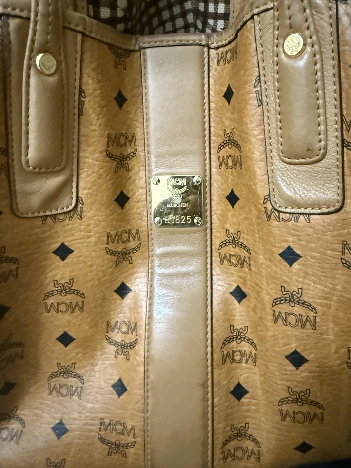 Authentic MCM Large Reversible Liz Shopper Tote Bag in Cognac w/ Clutch Set - Image 3 of 4