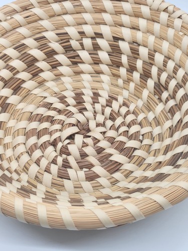 Vintage Pine & Sweet Grass Gullah Basket Round Double Coiled Handles - Picture 4 of 23