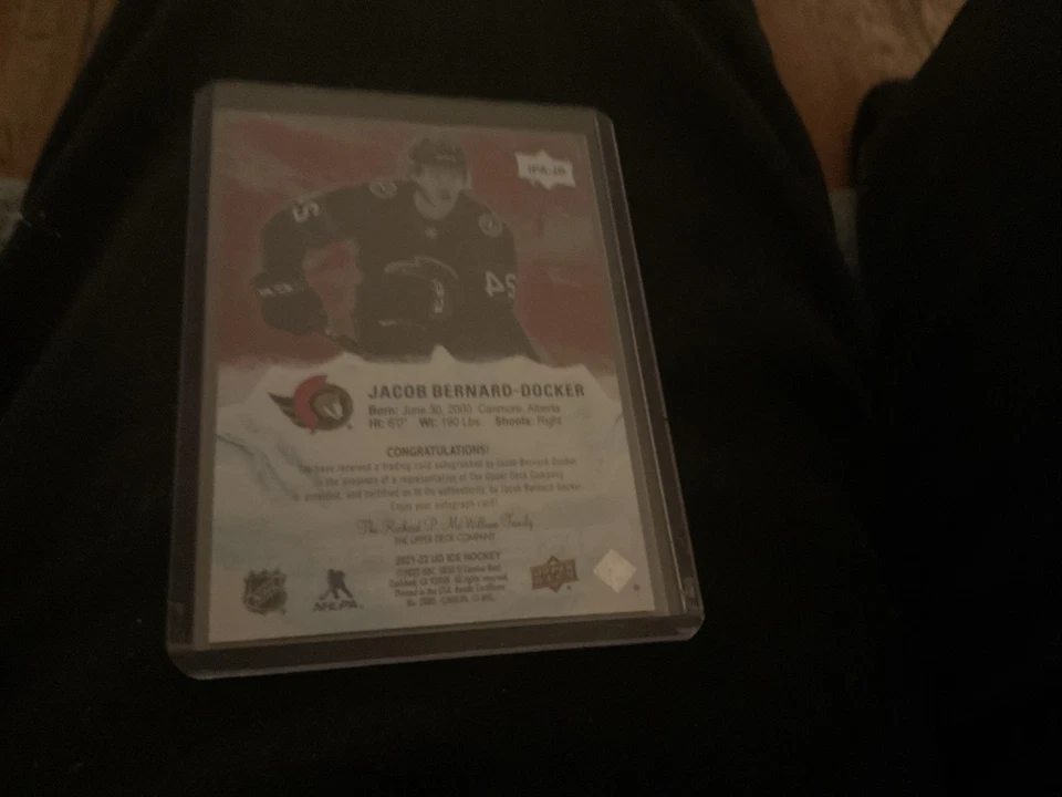 2021-22 Upper Deck Ice Premieres Autographs #IPA-JB Jacob Bernard Docker (22/199 - Image 2 of 2