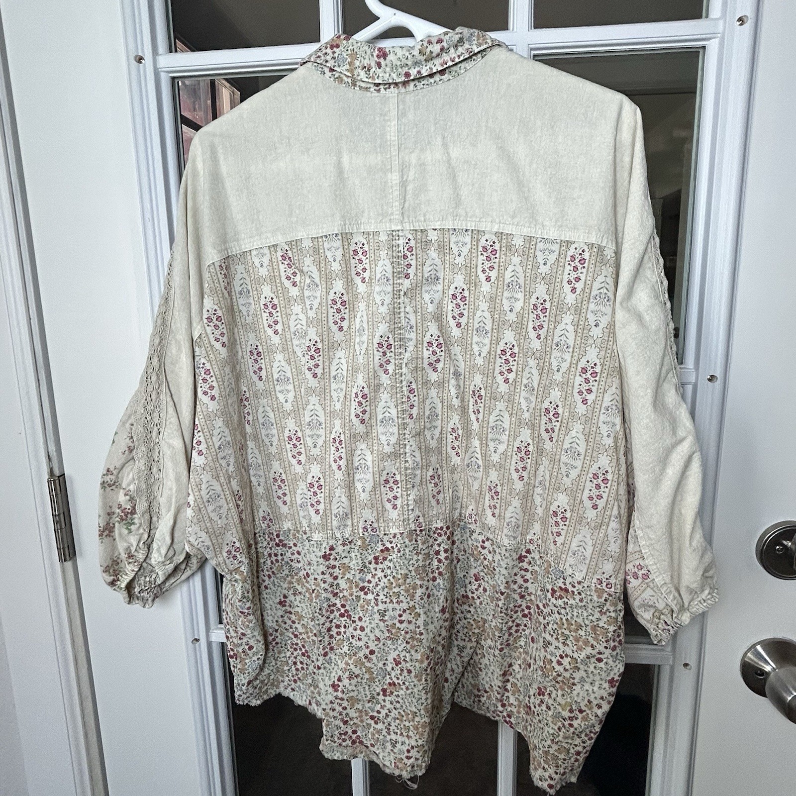 Easel Patchwork Floral Button Down Shirt Woman’s … - image 12