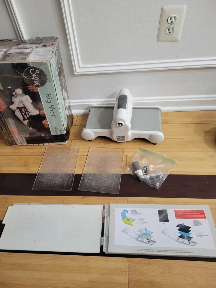 Sizzix Big Shot Die Cutting Machine - White/Gray  - Image 3 of 4