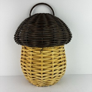 Place & Time NWT Wicker Mushroom Wall Hanging Basket