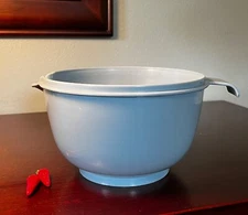 RARE VTG Kamenstein 12 Cup Blue Plastic Measuring Mixing Batter Bowl w/ handle