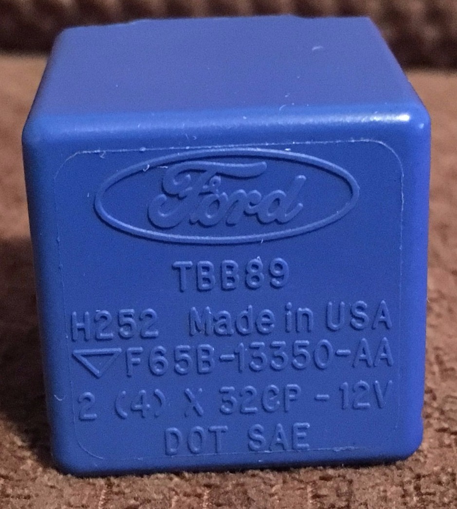 F65B-13350-AA 1997 - 2003 Ford Lincoln Mercury Flasher Relay H252
