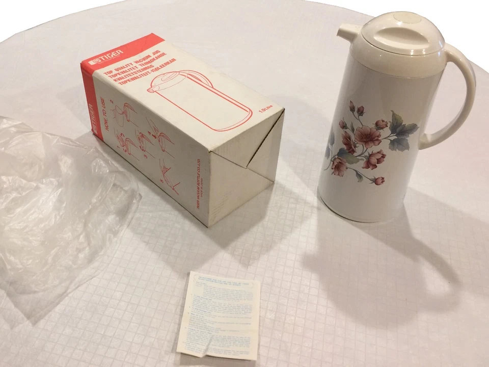 Floral Big Vacuum Thermal Insulated Carafe Thermos With Handle Made in Japan - Imagem 4 de 4