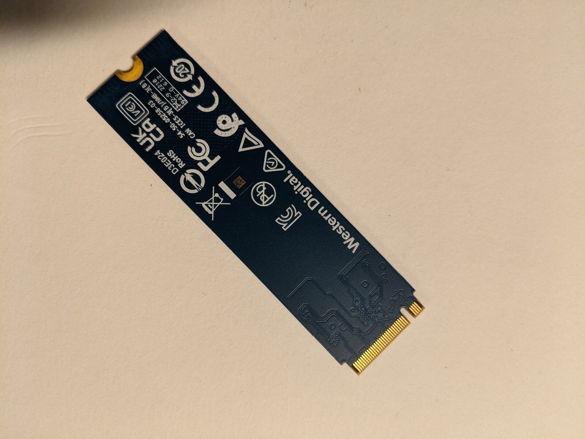 ほぼ新品WDS960G2G0C SN350 960GB WDS960G2G0C | WesternDigital WD Green SN350 エントリーモデル