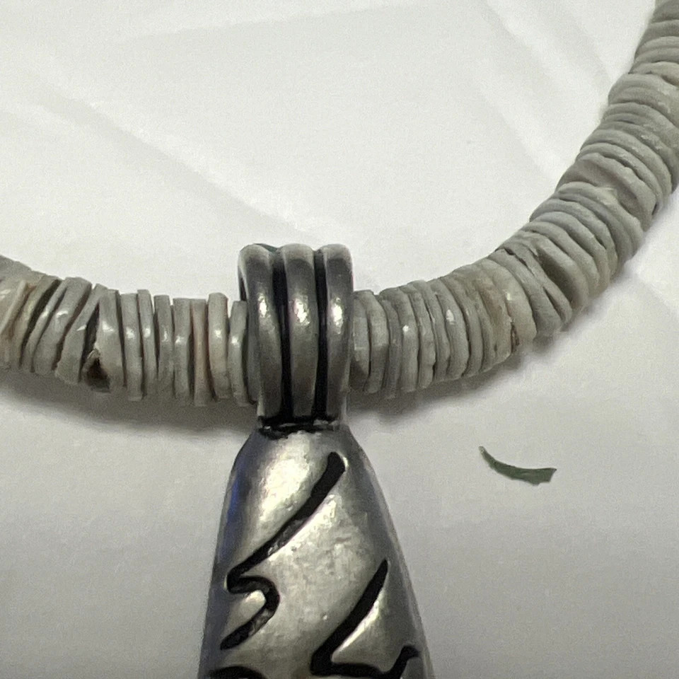 Tabla de Surf Cuchillo Daga Maorí Peltre Tribal Colgante 18"" Gris Puka Collar Cierre Foto 3 de 4