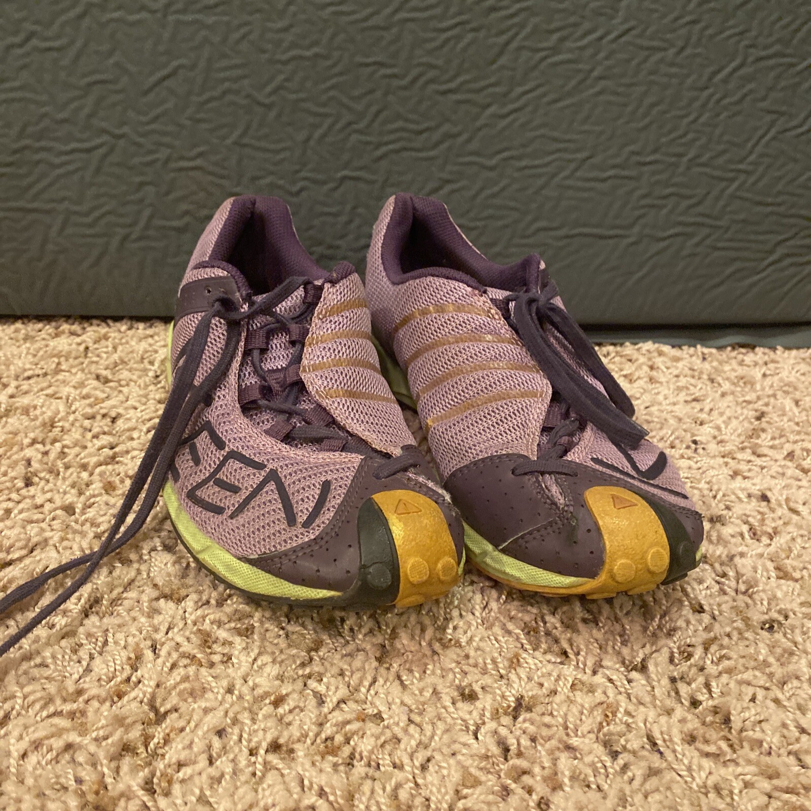 Sneakers da donna Keen taglia 8