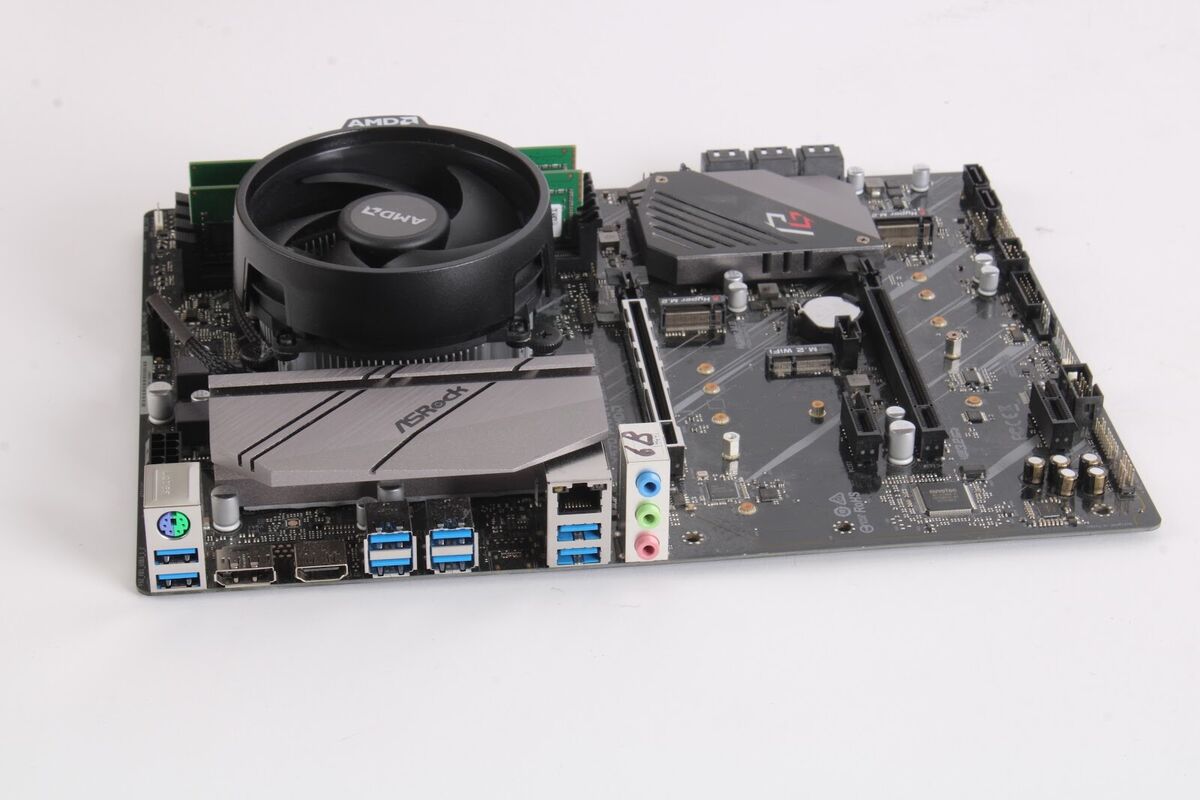 ASRock X570 Phantom Gaming 4 Motherboard AMD Ryzen 5 3600 ASRock X570 Phantom Gaming 4 Motherboard AMD Ryzen 5 3600