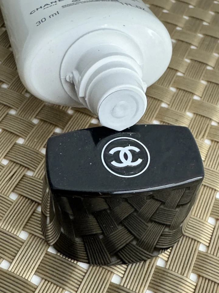 Chanel CC Cream Spf50 20 Beige Neu - Bild 3 von 3