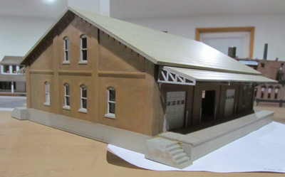 HO Walthers Cornerstone Brick Freight House Built-up from Kit #2954