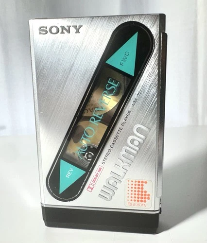 Vintage Sony WM-102 Walkman Cassette Player Silver W/Battery Compartment Japan