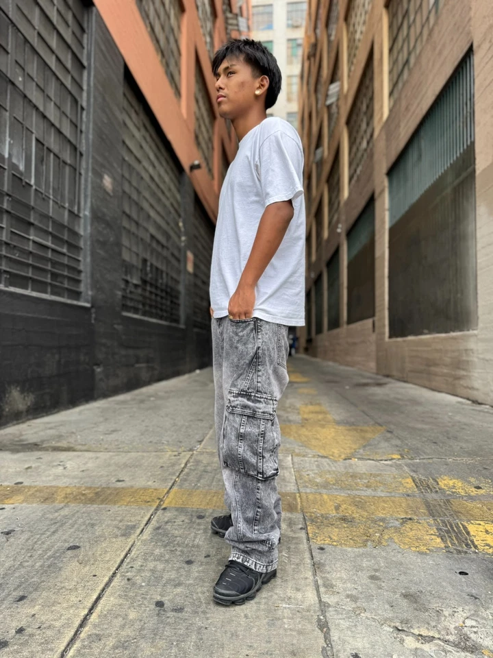 LIME TREE Unisex Baggy Acid Wash Cargo Jeans – Loose Fit Streetwear Pants 32-42 - Image 4 of 4