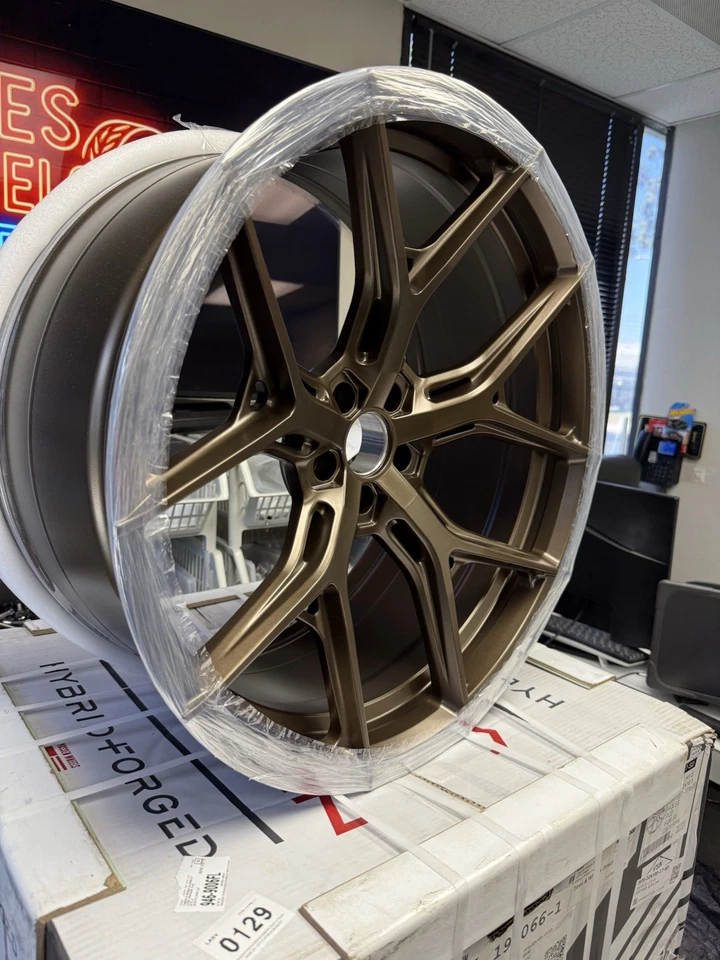 Vossen HF-5 22x10,5 / 5x112 / ET8 / Super Deep Face / 66,5 - Audi bronce mate Foto 2 de 4
