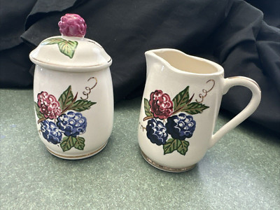 Vintage Knotts Berry Farm Creamer and Sugar Set w/ Lid Blackberry Raspberry