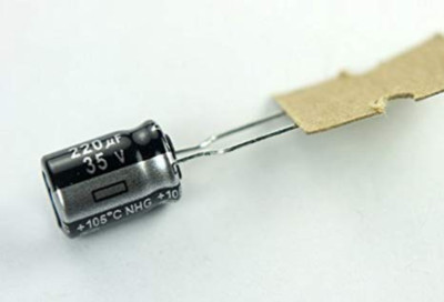 Конденсатор 16v 220mf