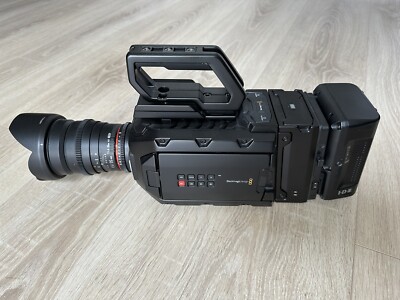 Blackmagic Ursa Mini 4K EF   KOMPLETTPAKET   Top Zustand